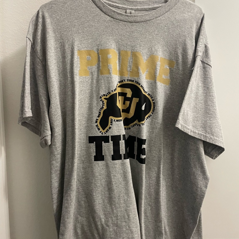 T-Shirt Bundle - (15 for $30) - Picture 15 of 16